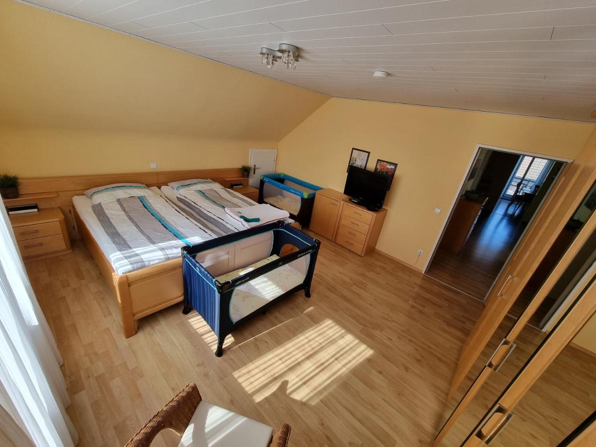 Ferienwohnung Lindlar-Linde Luaran gambar