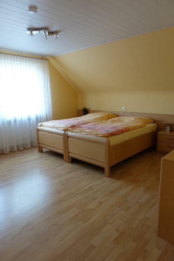 Ferienwohnung Lindlar-Linde Luaran gambar